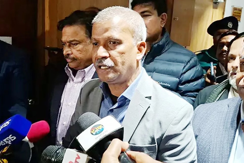 ভারতে বিশ্বকাপ না খেলার সিদ্ধান্তে বাংলাদেশ ‘অনড়’: আসিফ নজরুল